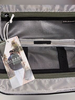 Solgaard Lifekit Travel Organizer Luggage Ballistic Green Zip Shore-Tex NWT